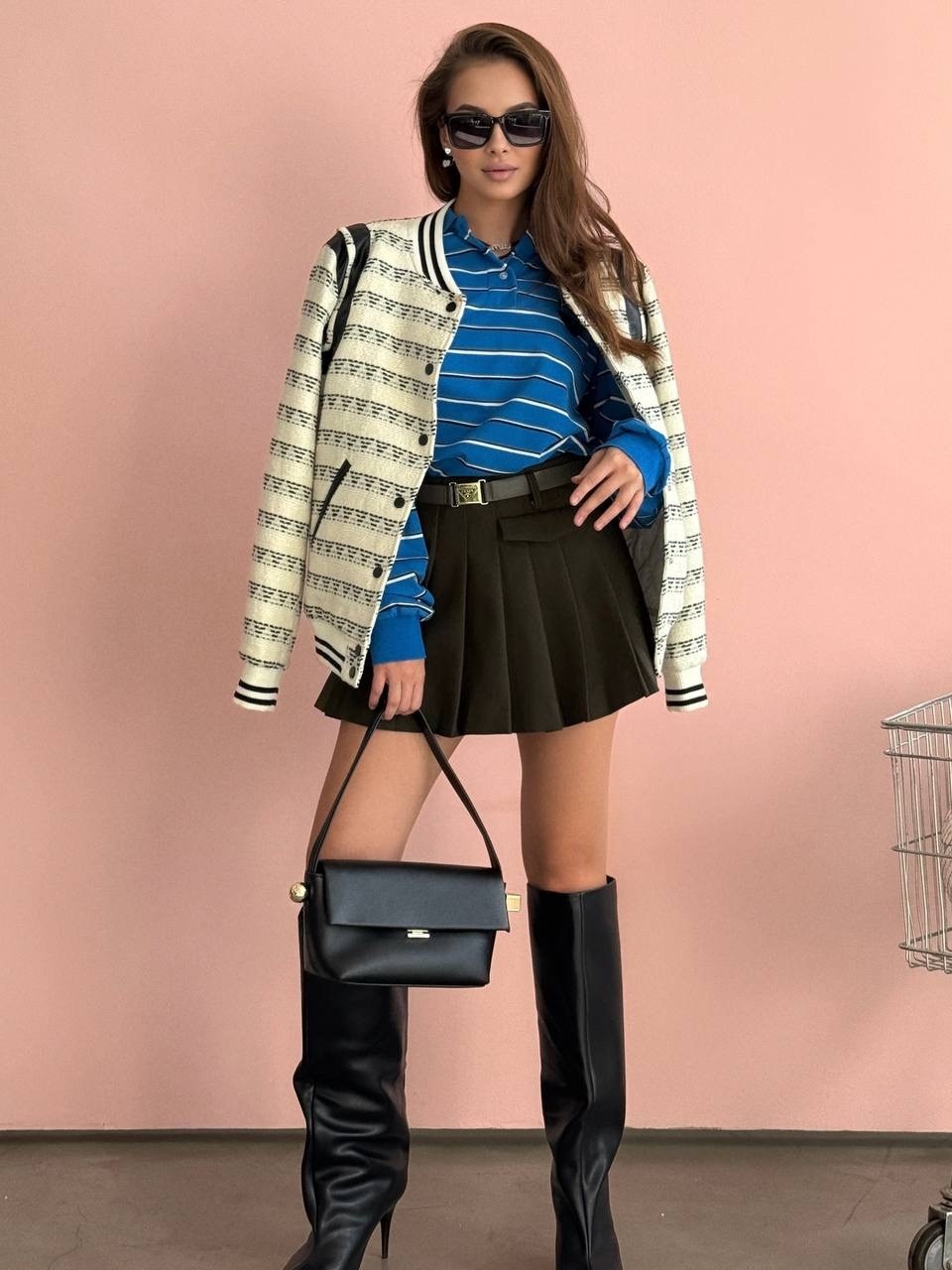 повседневная куртка,плиссированная мини юбка,куртка бомбер,юбка плиссе,куртка бомбер женская