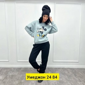 Костюм