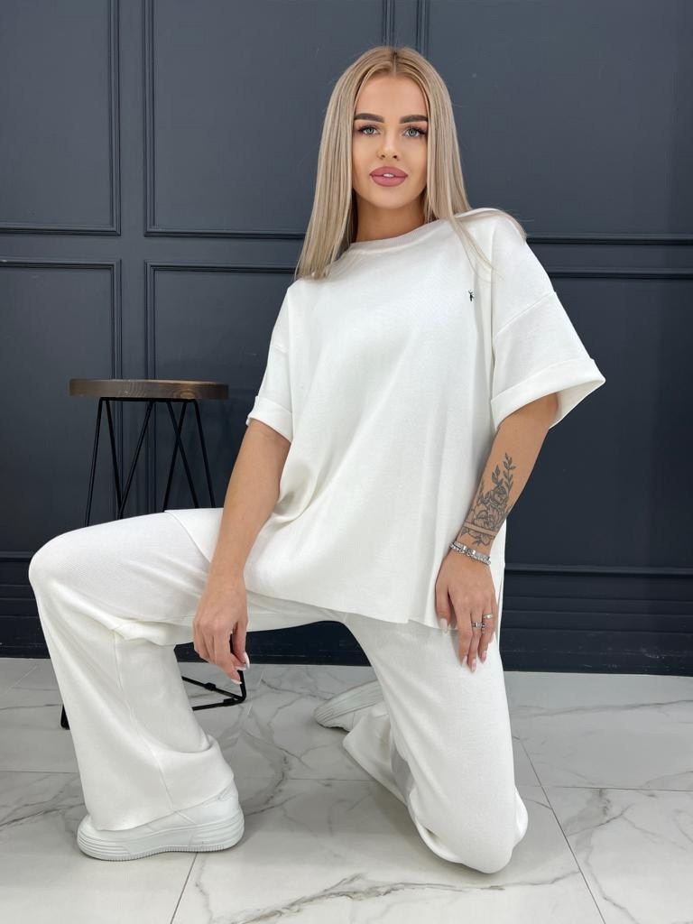 костюмы брючные,костюмы комплекты,стильные костюмы,костюм с брюками,костюм белый