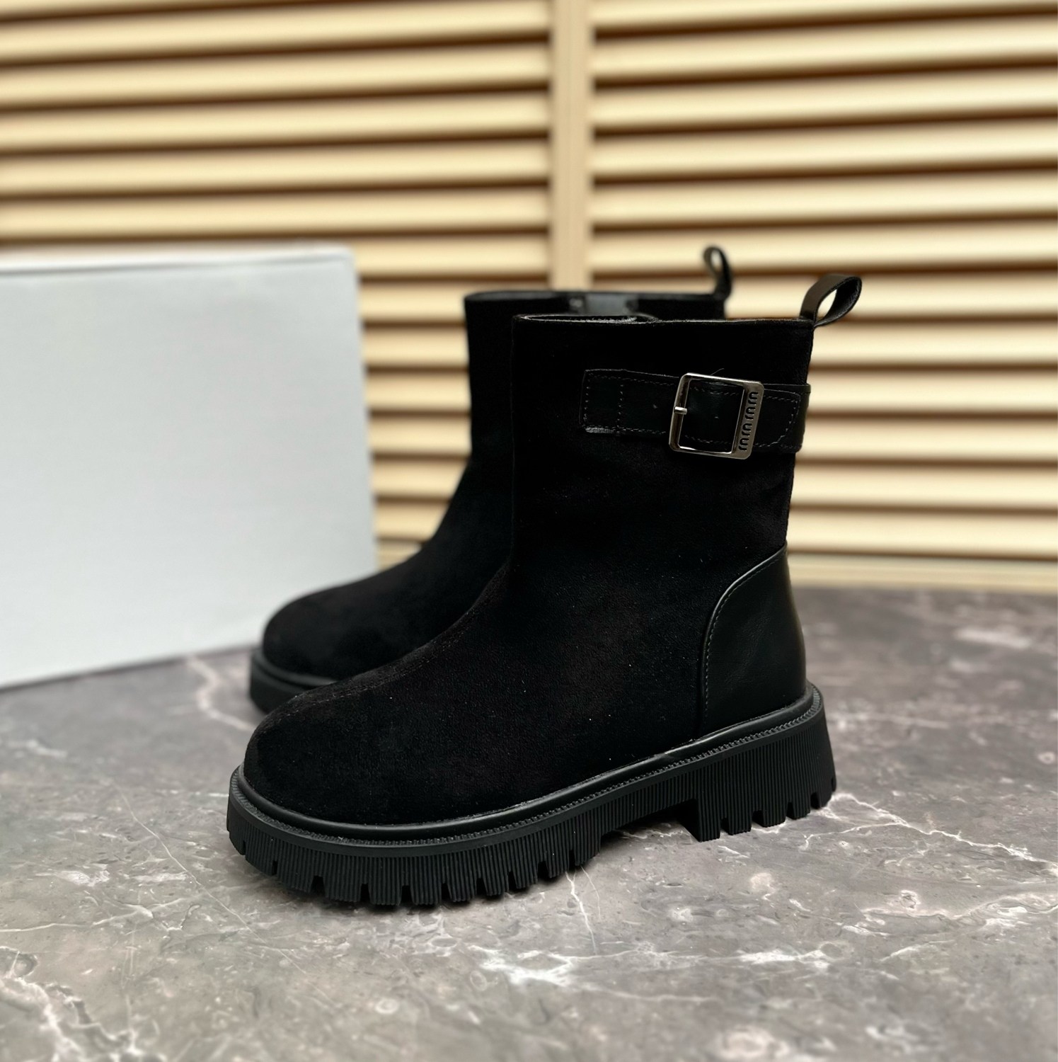 ,ботинки женские,зимняя женская ,зимние женские ботинки,обуви