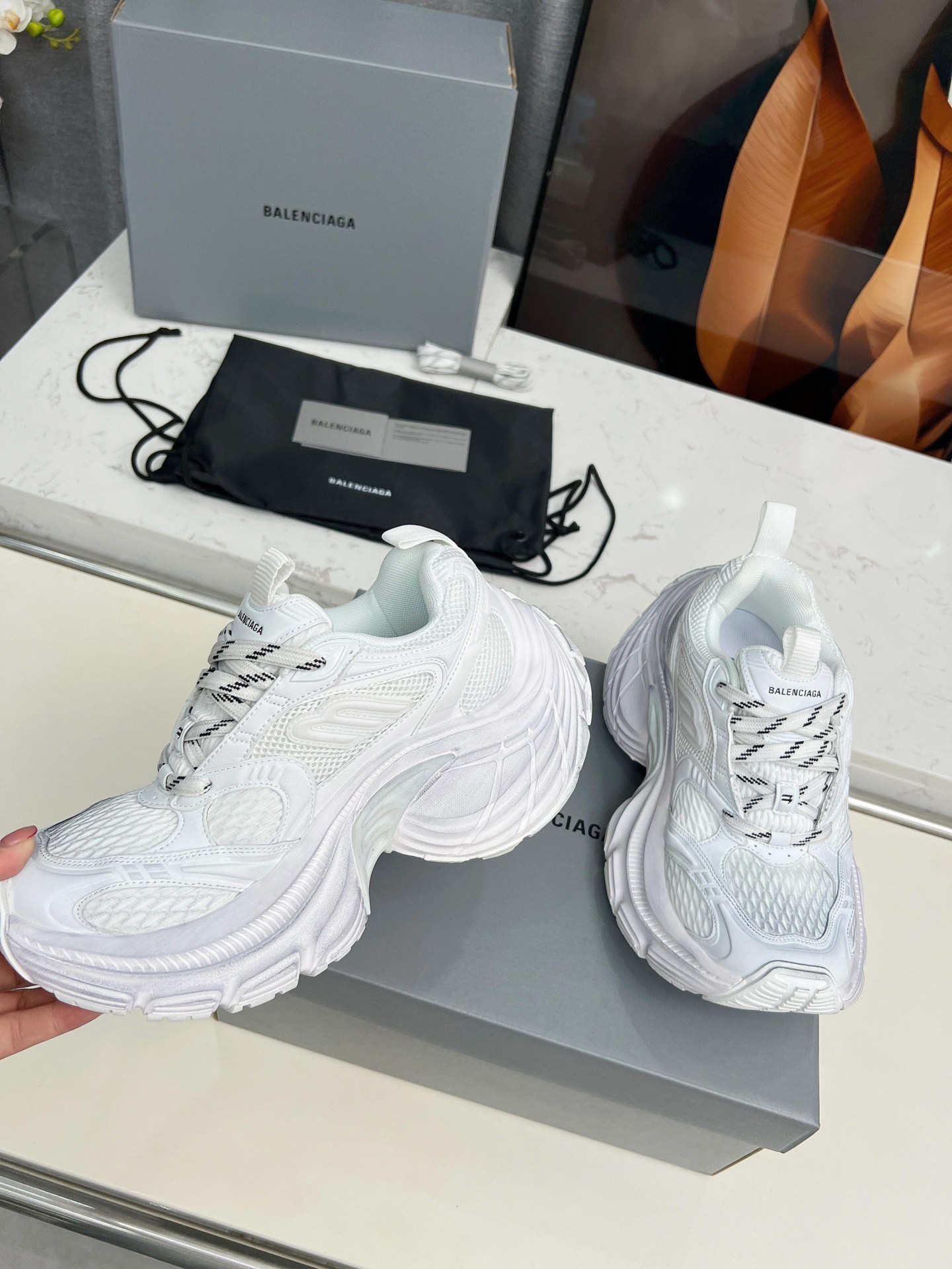 женские кроссовки balenciaga,кроссовки balenciaga, balenciaga,кроссовки огромные баленсиага,кроссовки из натуральной замши balenciaga