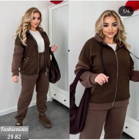 Костюм