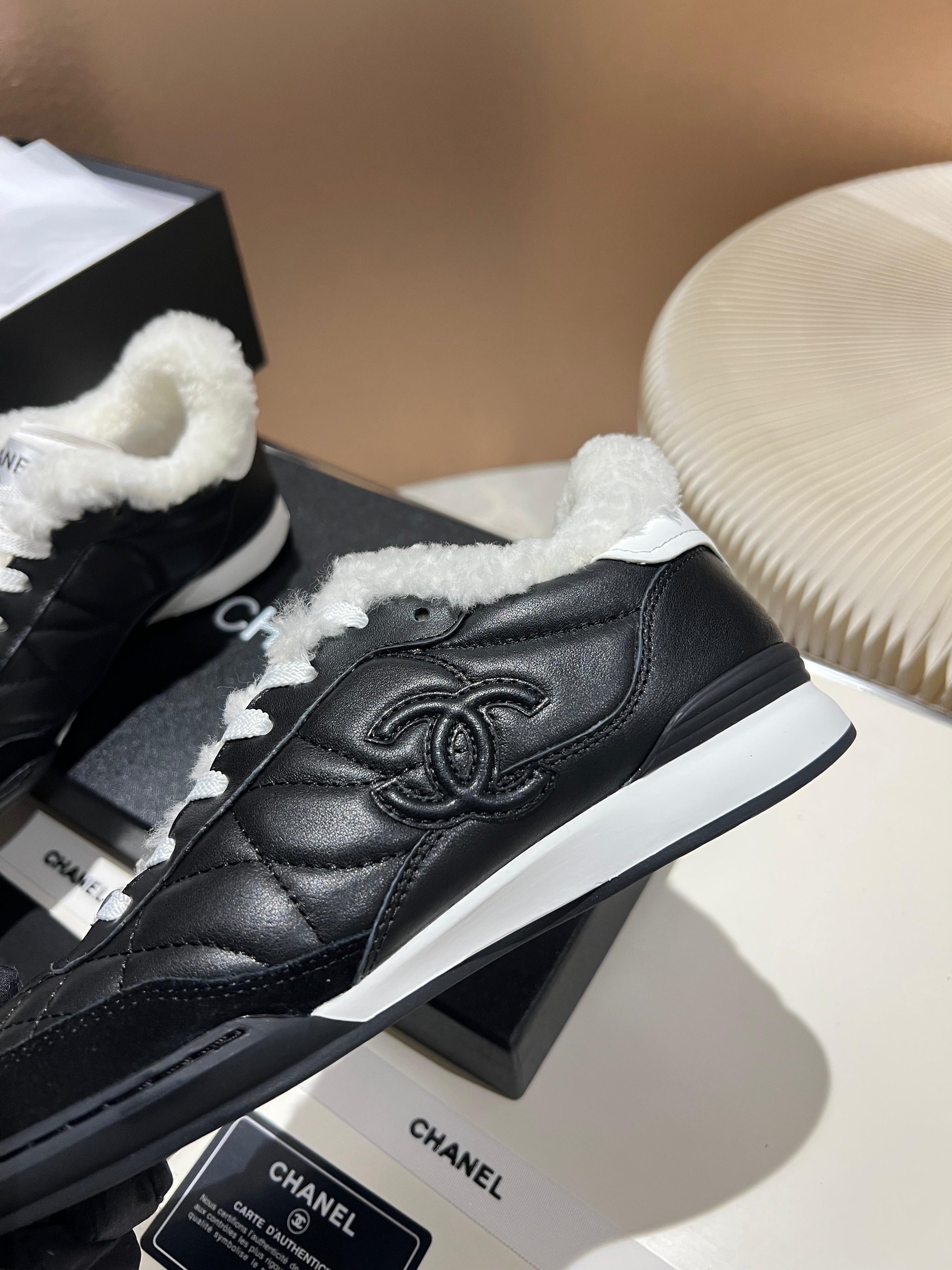 ,chanel кроссовки,кроссовки женские chanel,брендовая ,женские кроссовки