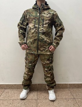 Костюм