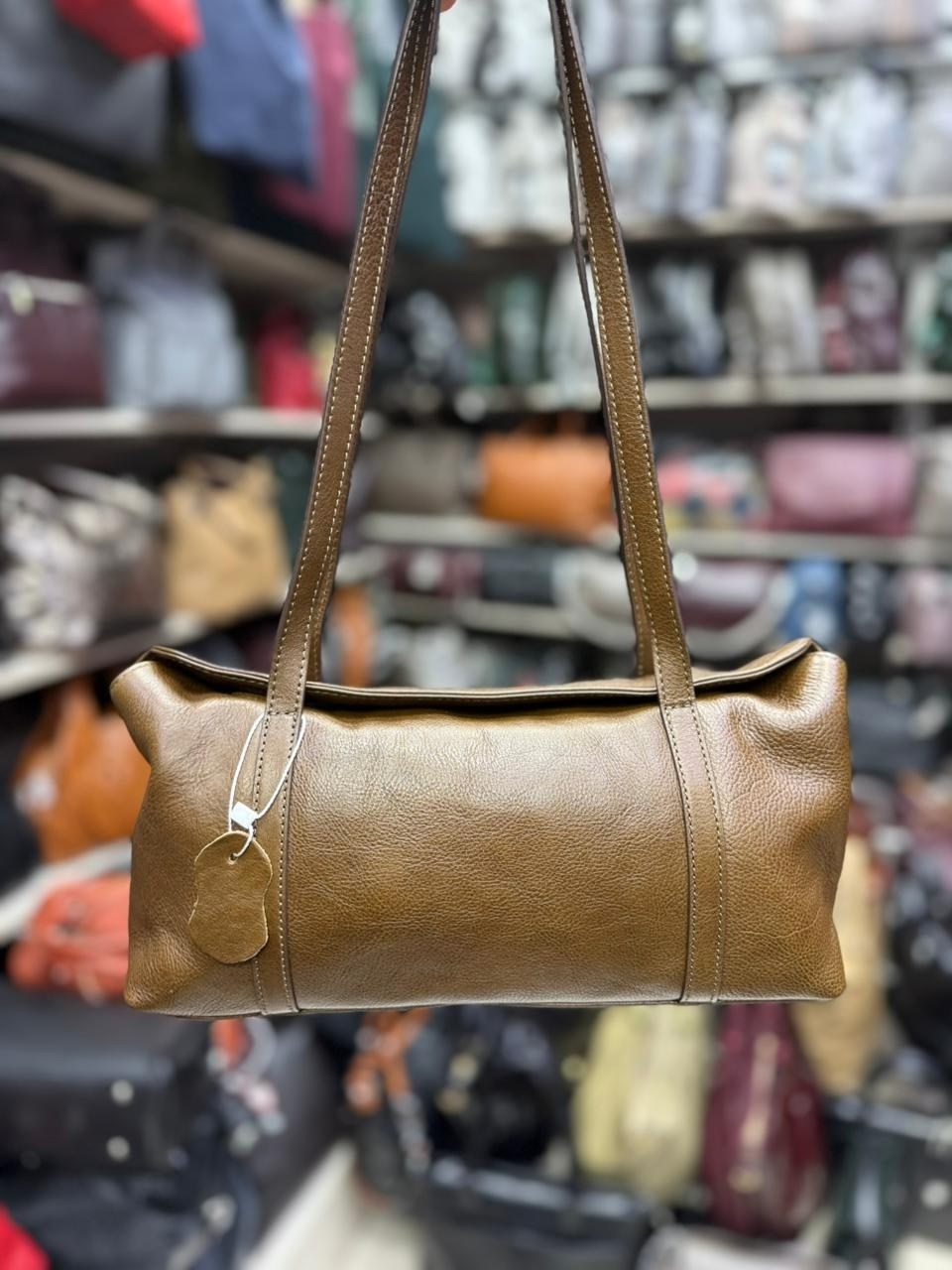 женская кожаная сумка,кожаная сумка,сумка,сумку,кожаная дорожная сумка