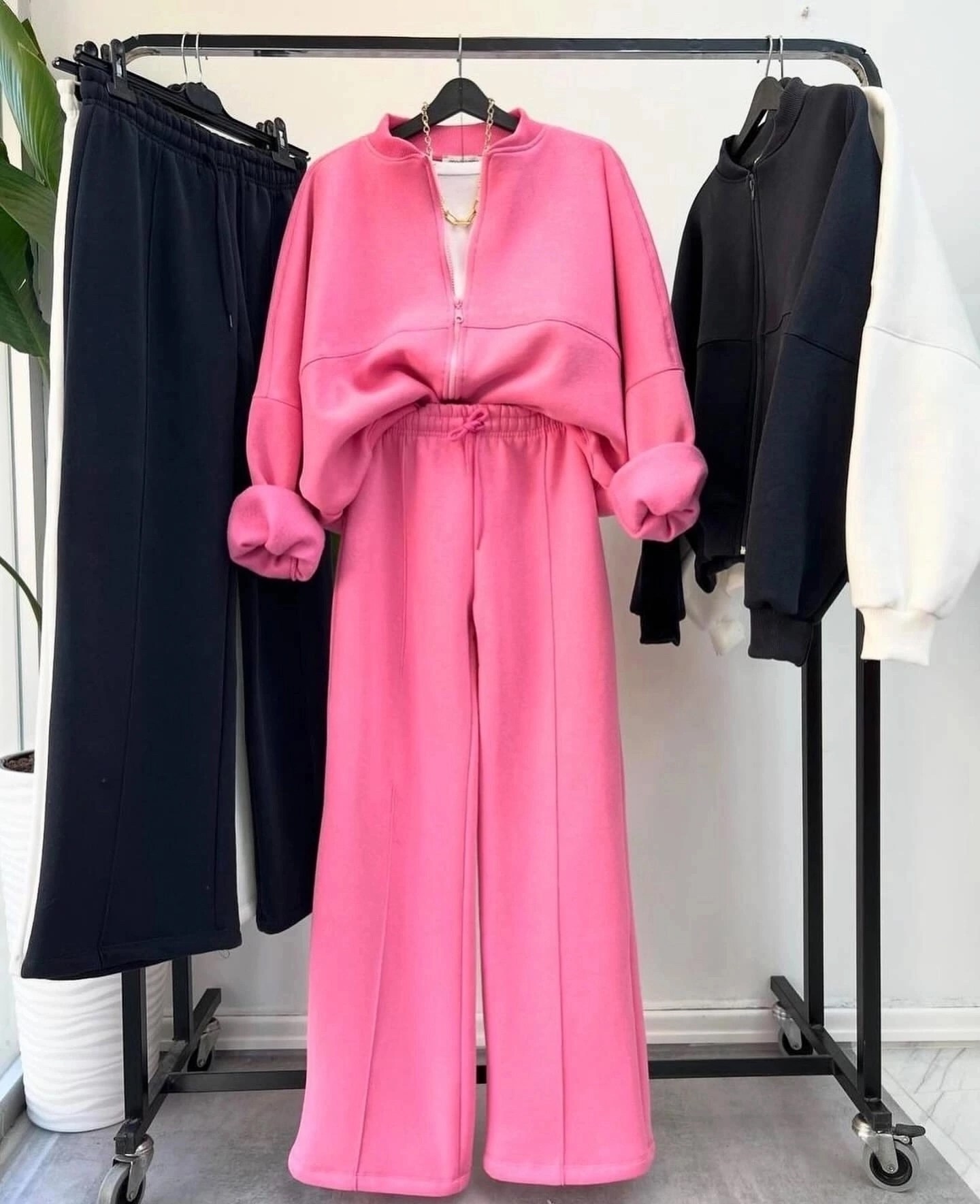 костюмы двойки,костюм двойка на флисе,трикотажные костюмы,костюм двойка женская