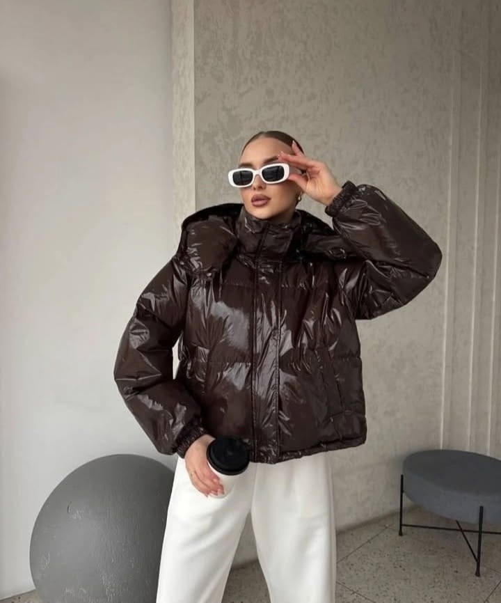лаковая куртка,куртка,куртка короткая,весенние куртка,женские куртки