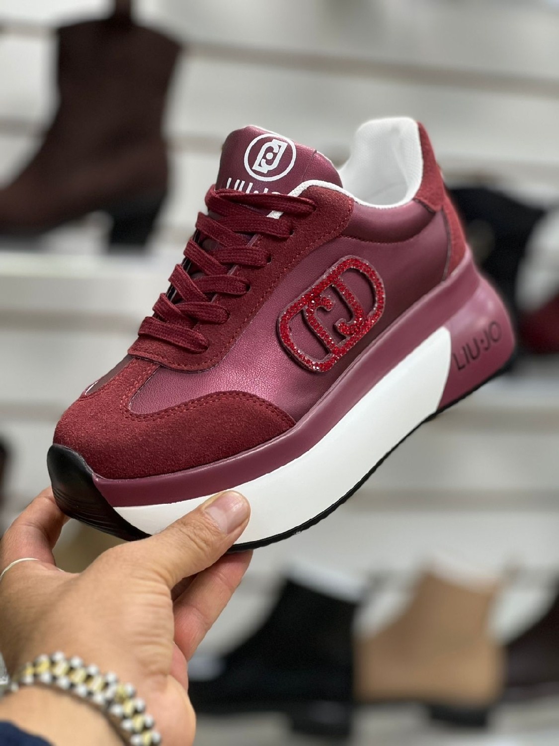 ,кроссовки женские liu jo,кроссовки liu jo,женские кроссовки,кроссовки для женщин