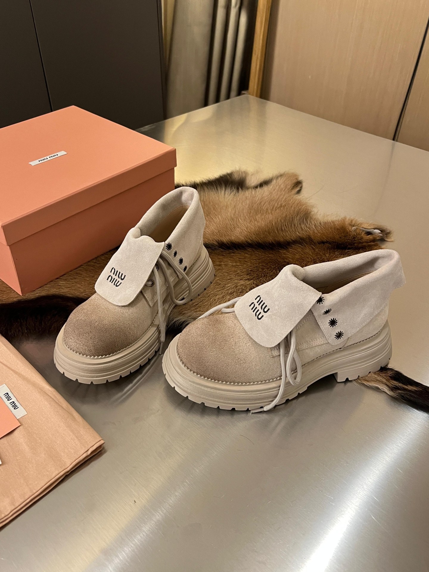 ,женские ботинки,ботинки модные,miu miu ботинки,ботинки миу миу