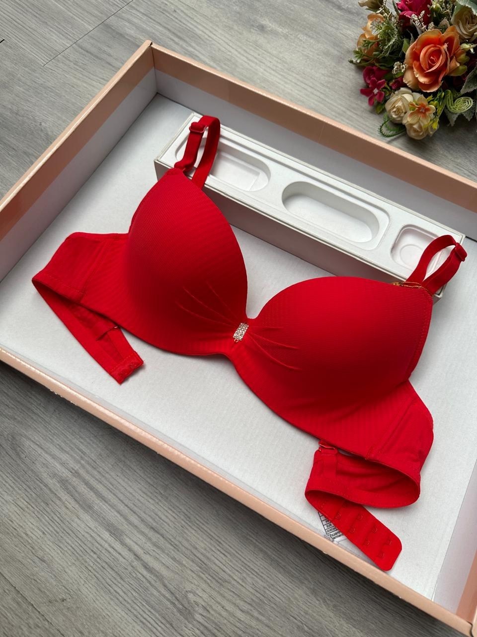 бюстгальтер,женский бюстгальтер,модели бюстгальтера,бюстгальтер пуш ап,бюстгальтер гладкий