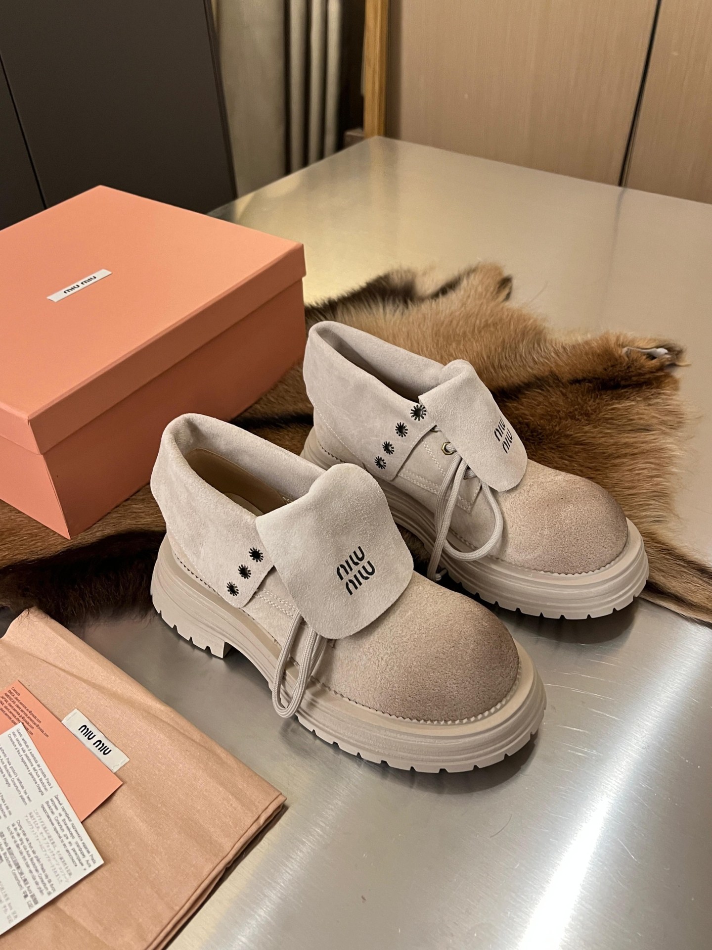 ,женские ботинки,ботинки модные,miu miu ботинки,ботинки миу миу