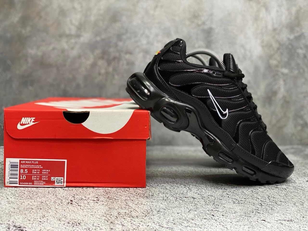 кроссовки nike air max plus tn,nike air max plus tn black,кроссовки мужские nike air max tn,кроссовки nike air max tn plus мужские,nike air max tn plus