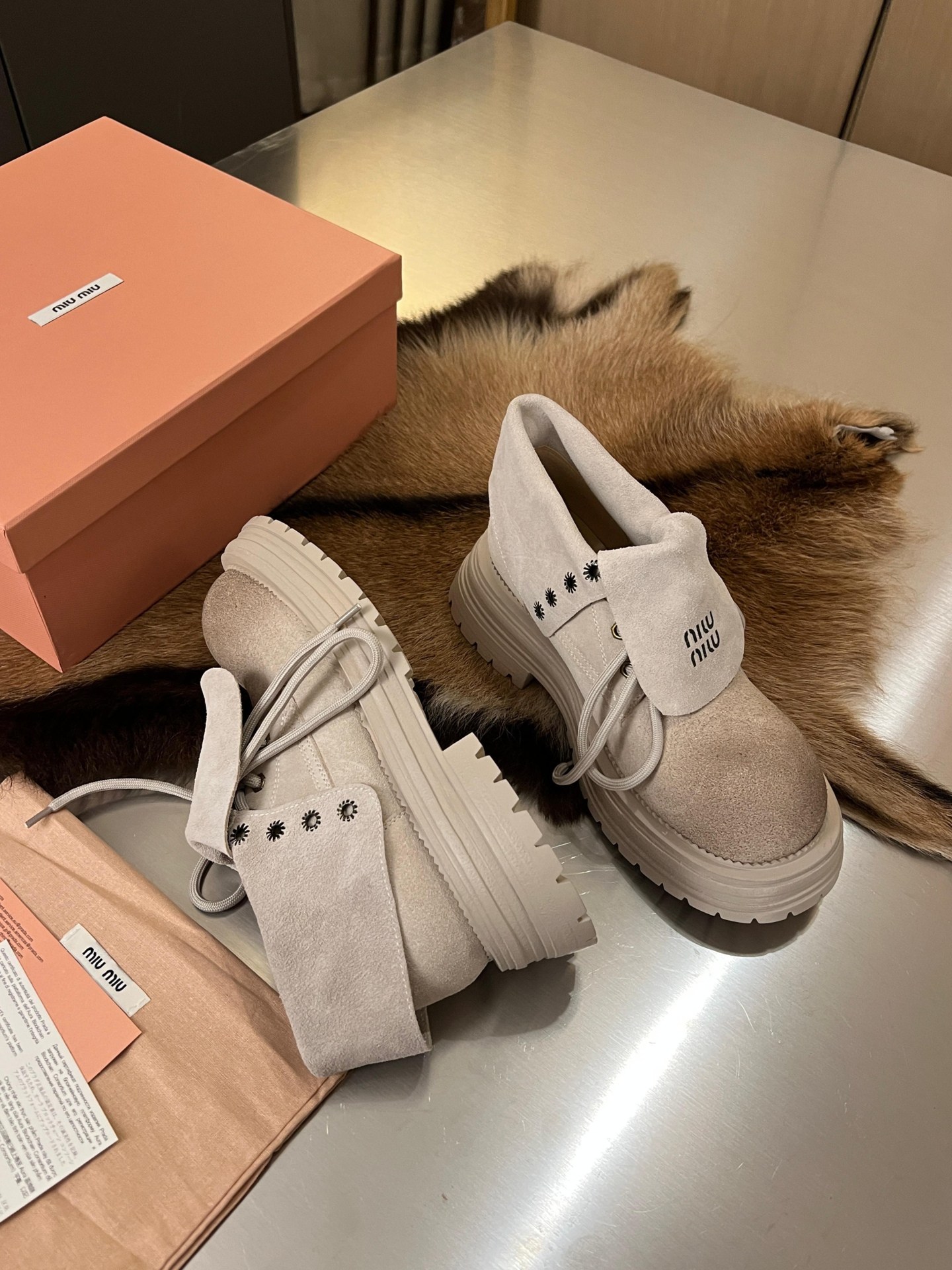 ,женские ботинки,ботинки модные,miu miu ботинки,ботинки миу миу