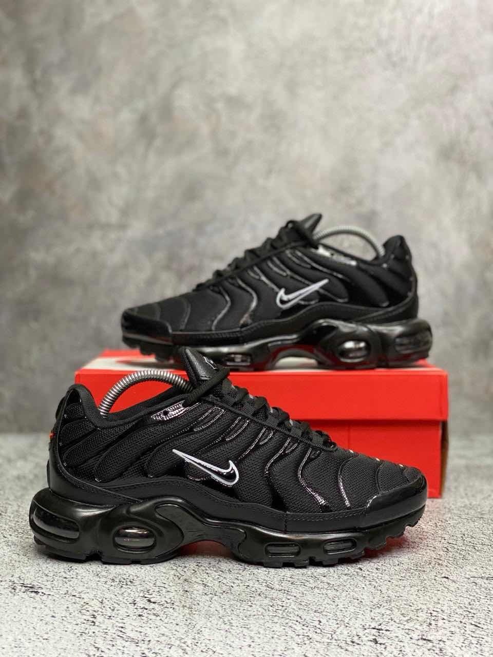 кроссовки nike air max plus tn,nike air max plus tn black,кроссовки мужские nike air max tn,кроссовки nike air max tn plus мужские,nike air max tn plus