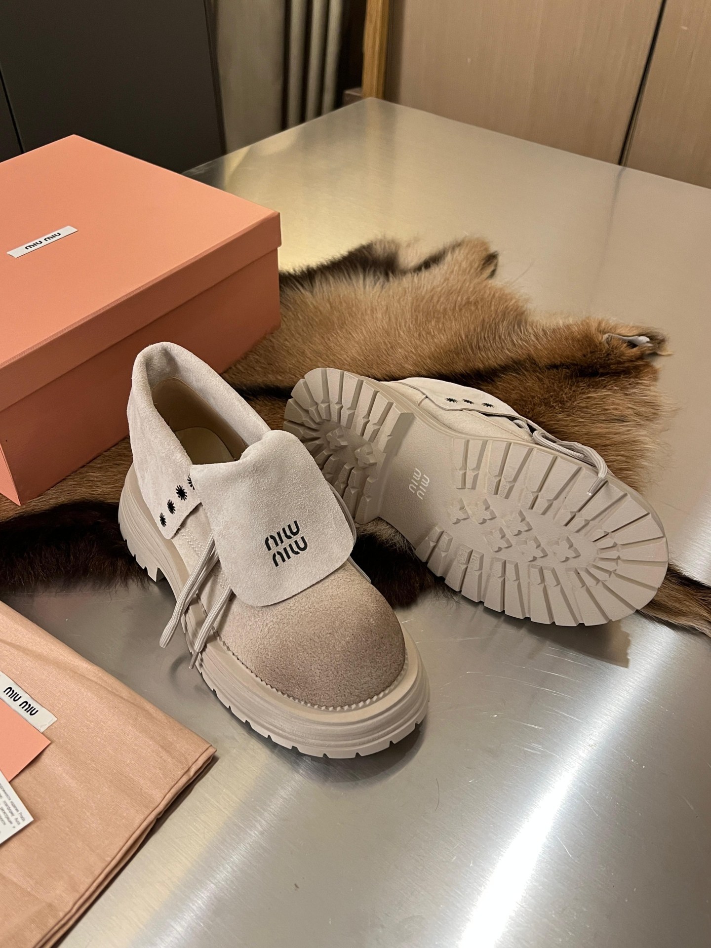 ,женские ботинки,ботинки модные,miu miu ботинки,ботинки миу миу