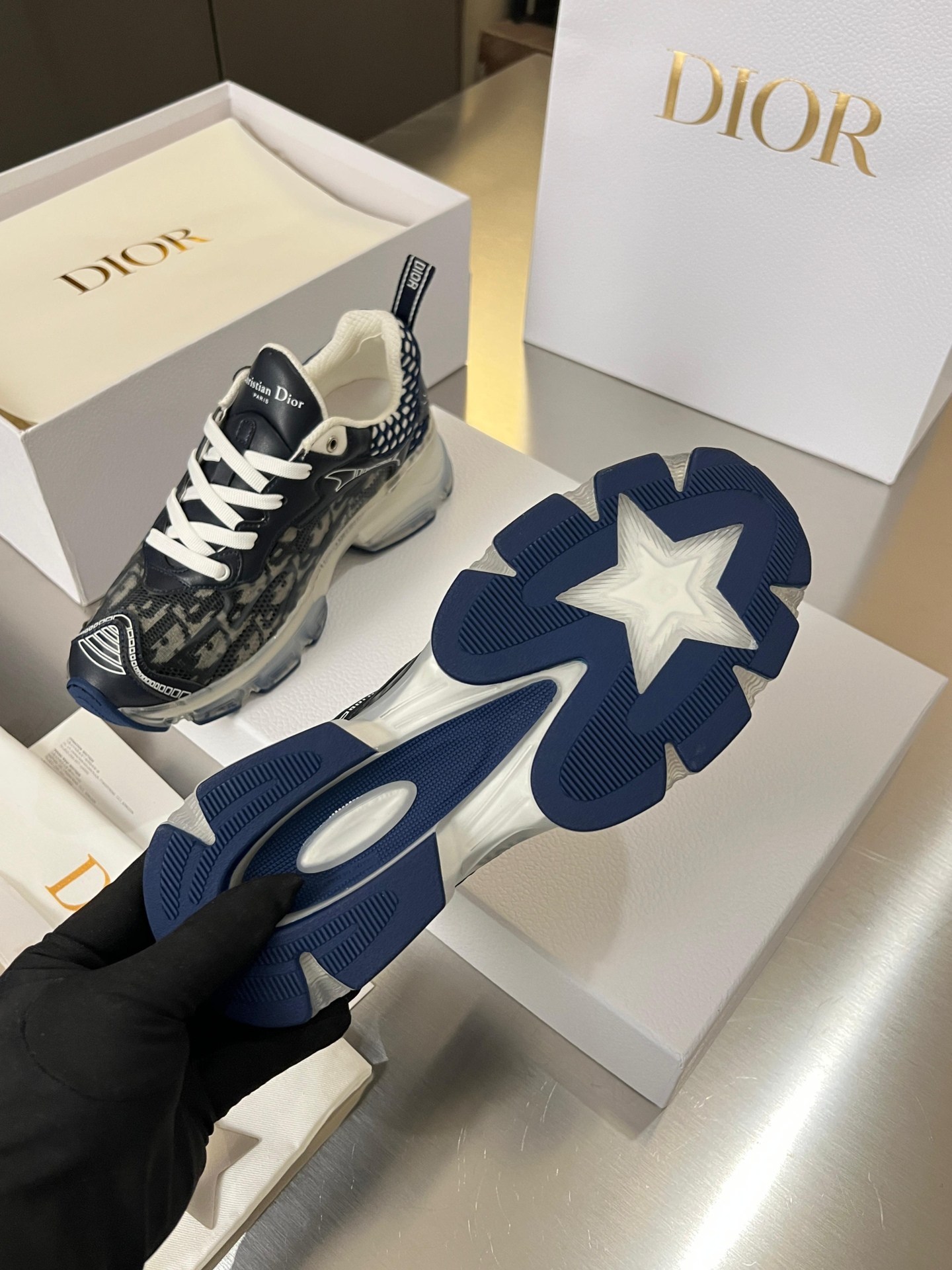 dior кроссовки,кроссовки christian dior,dior кроссовки мужские,диор кроссовки,женские кроссовки