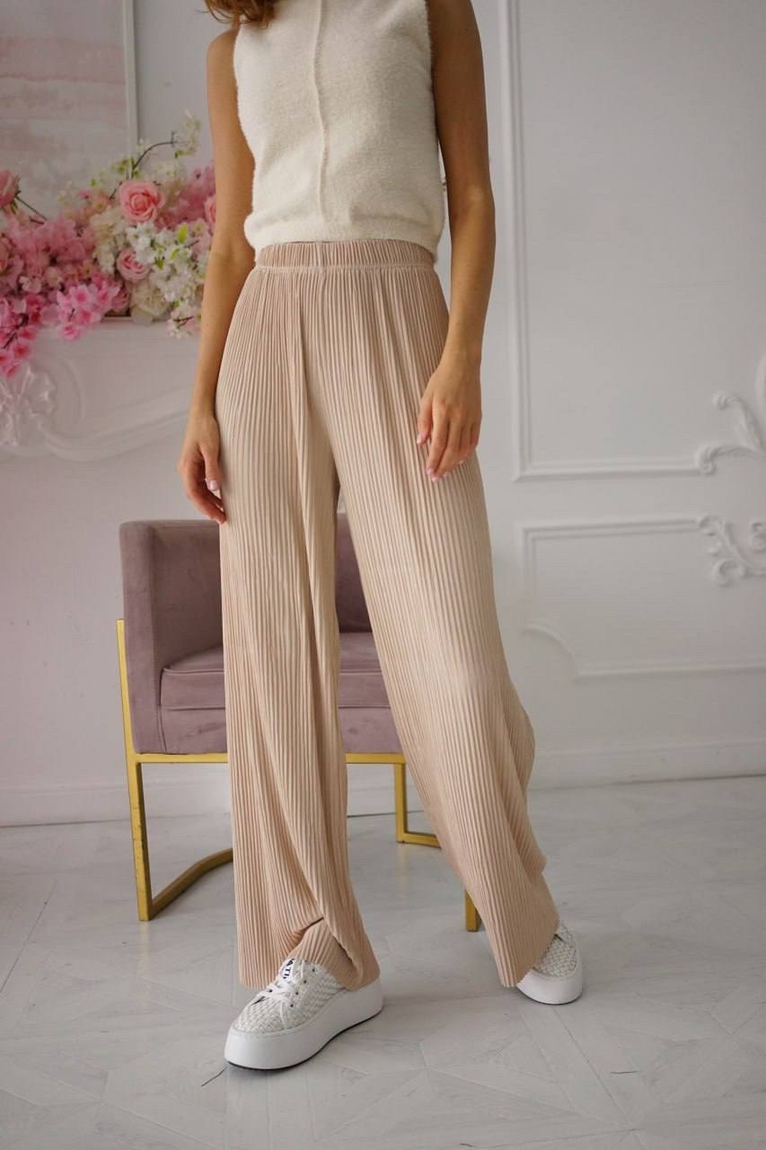 брюки палаццо,серые брюки палаццо и тельняшка,костюмы брючные,палаццо женские брюки,костюм бежевый