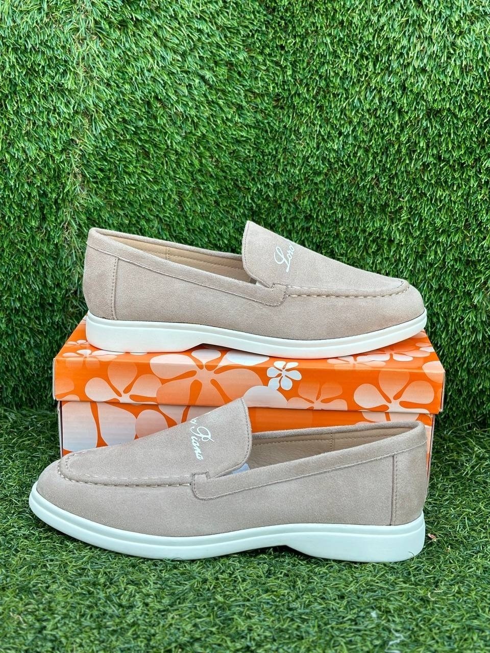 лоферы из натуральной замши loro piana,loro piana лоферы женские,,лоферы из натуральной замши,лоферы loro piana