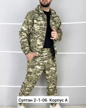 Костюм