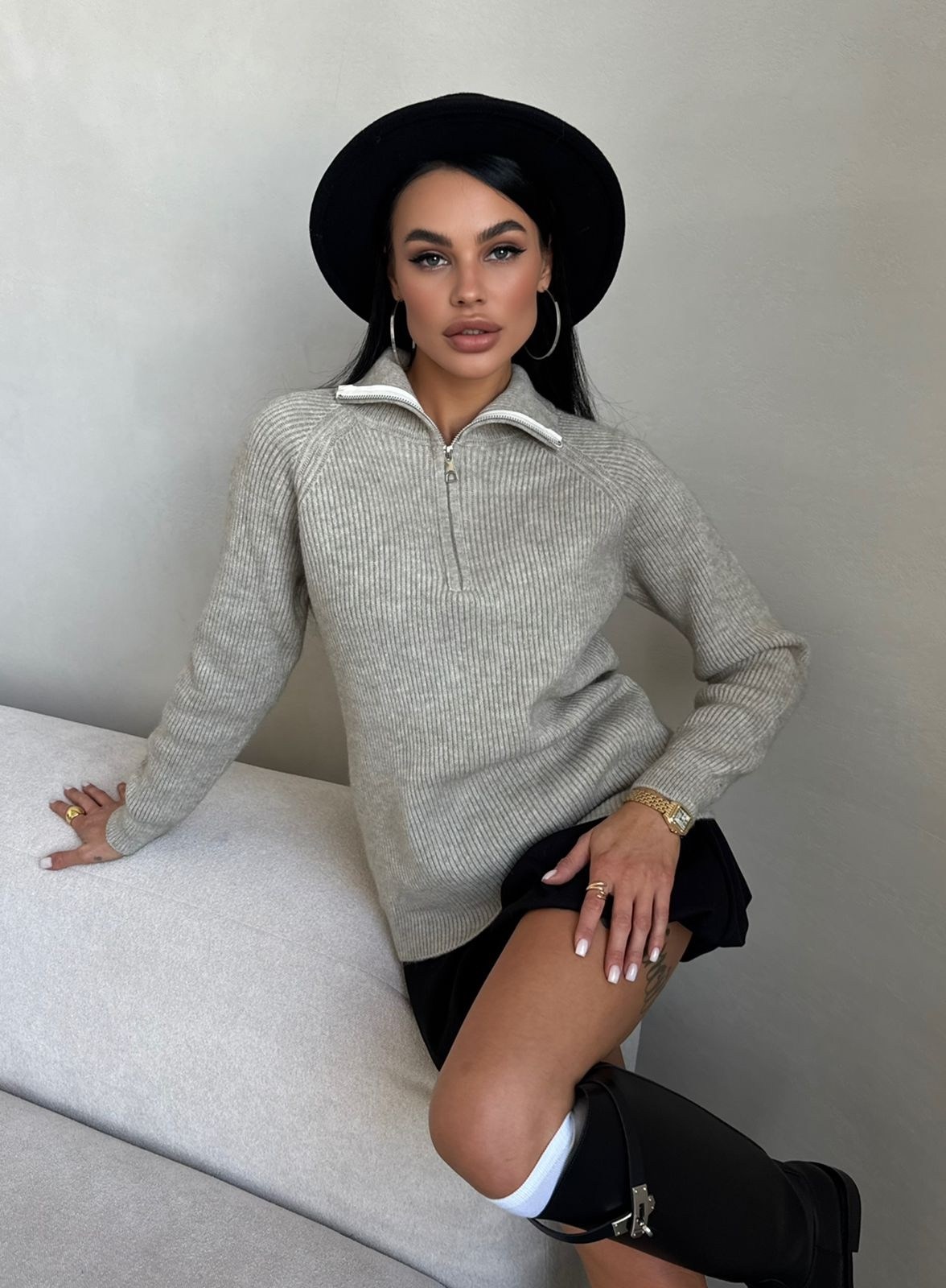 стильная кофта,свитер с замком,женские кофты,свитера женские,черный свитер