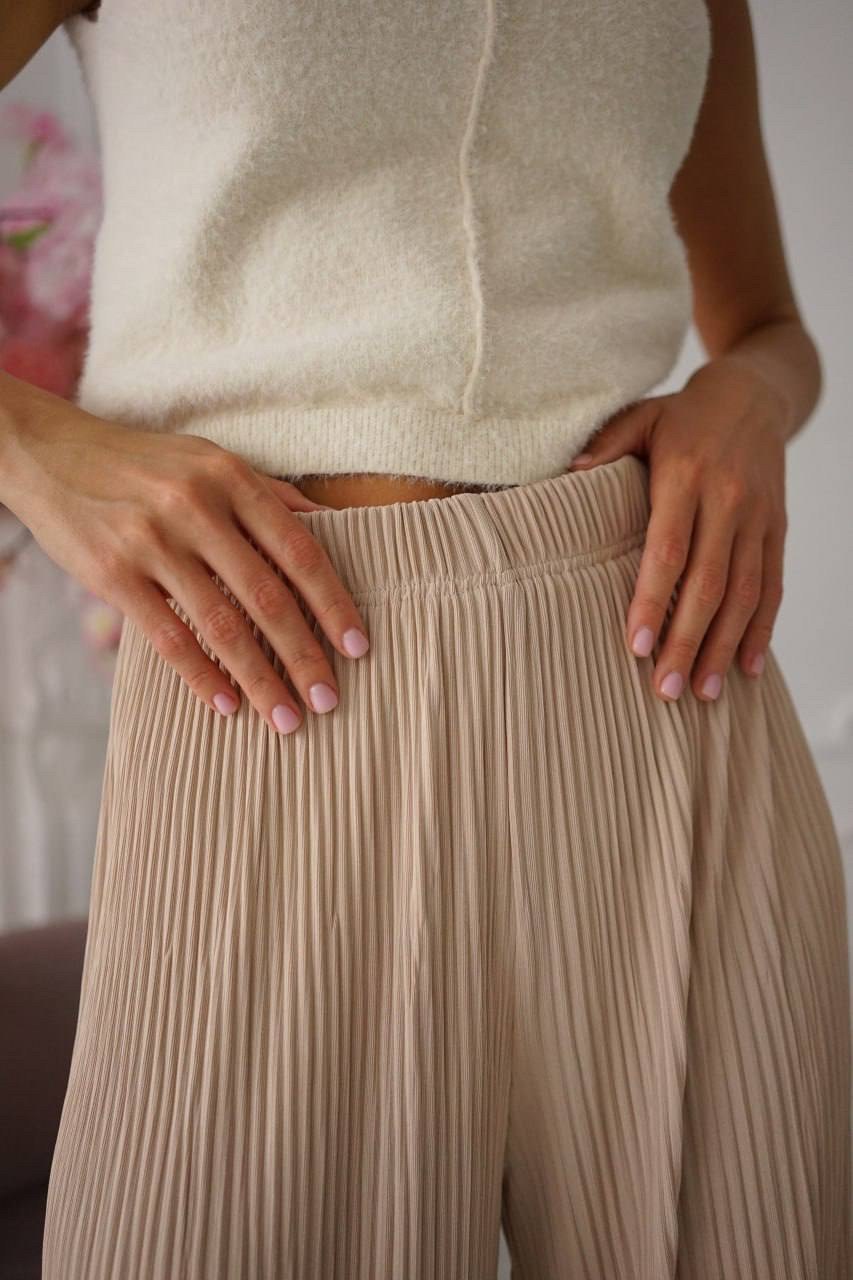 брюки палаццо,серые брюки палаццо и тельняшка,костюмы брючные,палаццо женские брюки,костюм бежевый