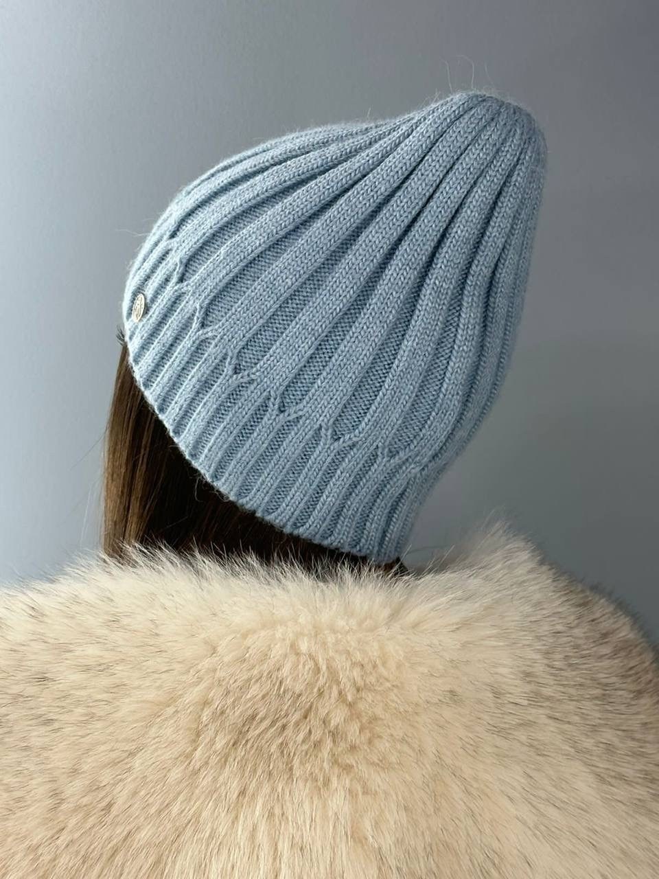 женские шапки,шапка для женщин,женская вязаная шапка,шапка вязаная зимняя,шапка осенняя женская