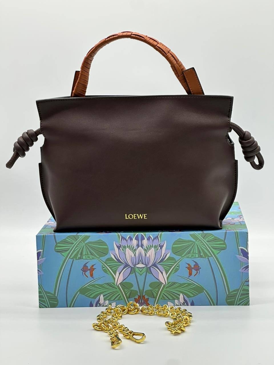 сумка loewe,сумка на плечо loewe,женская сумка loewe,loewe flamenco сумка,сумка женская