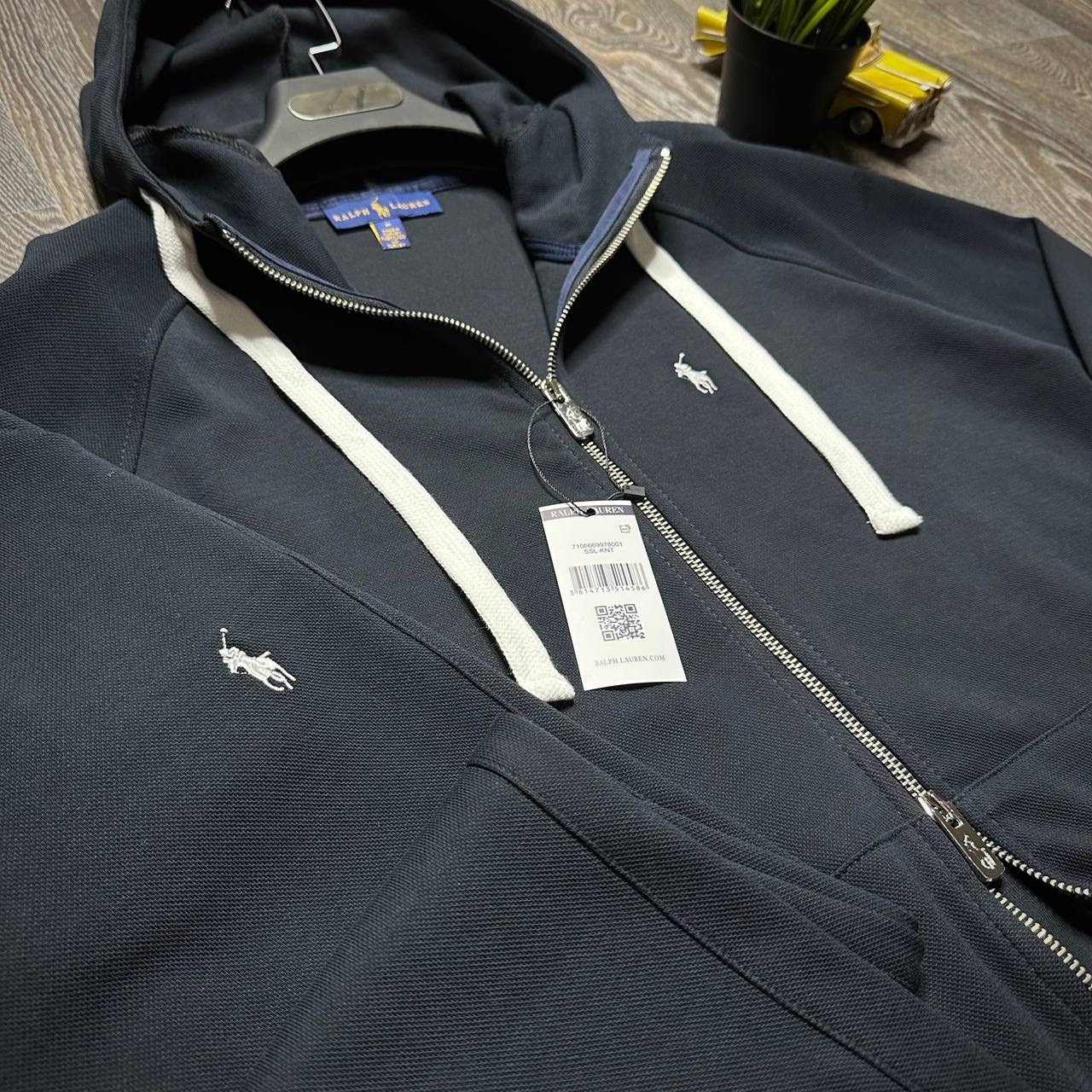 спортивный костюм brunello cucinelli,костюм brunello cucinelli,мужские спортивные костюмы,спортивные костюмы