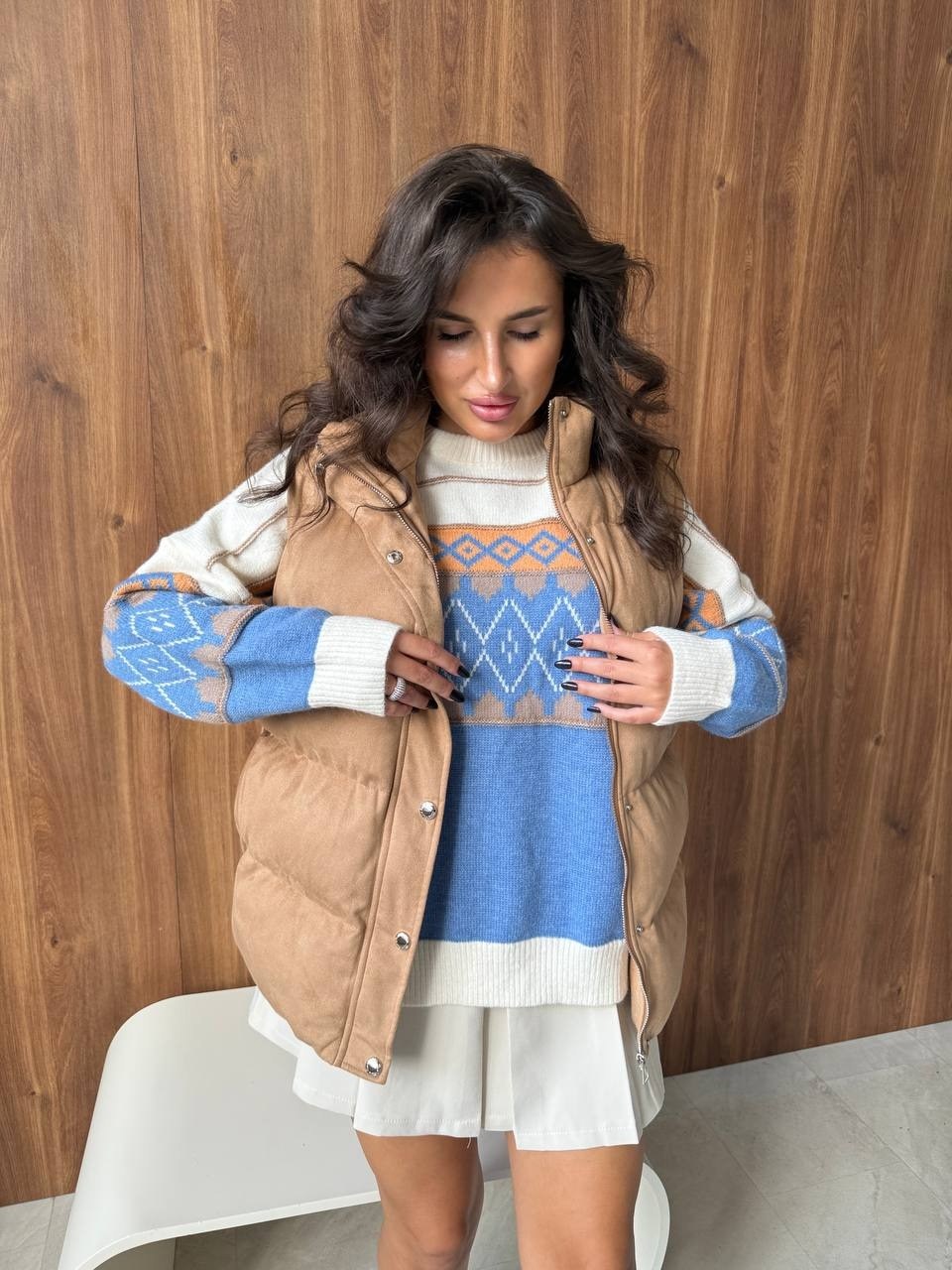 жилетка женская,жилет,стильная жилетка,жилетка на синтепоне,жилет утепленная