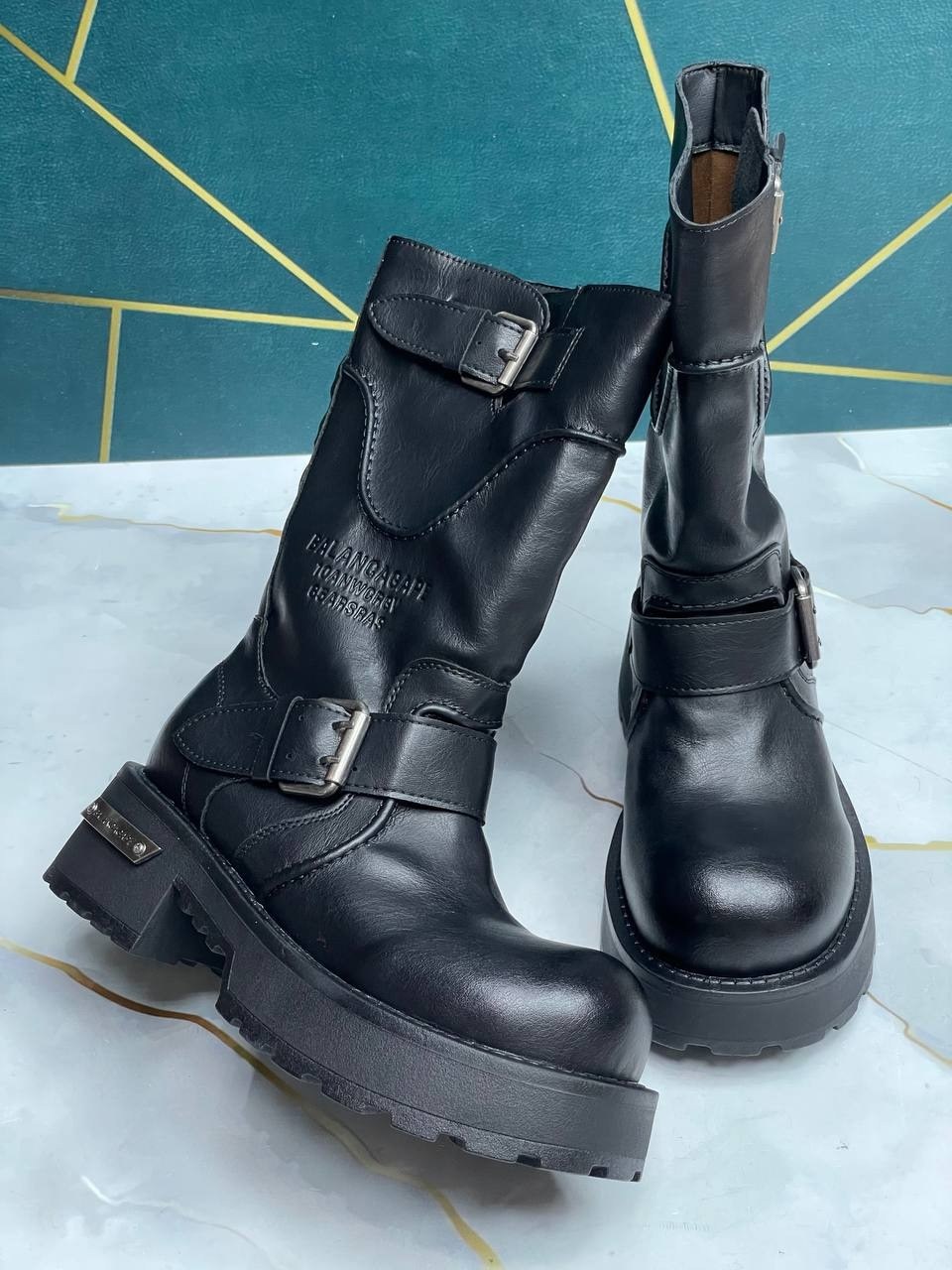 ,сапоги модные,женские сапоги,женские сапоги до середины икры,женские ботинки