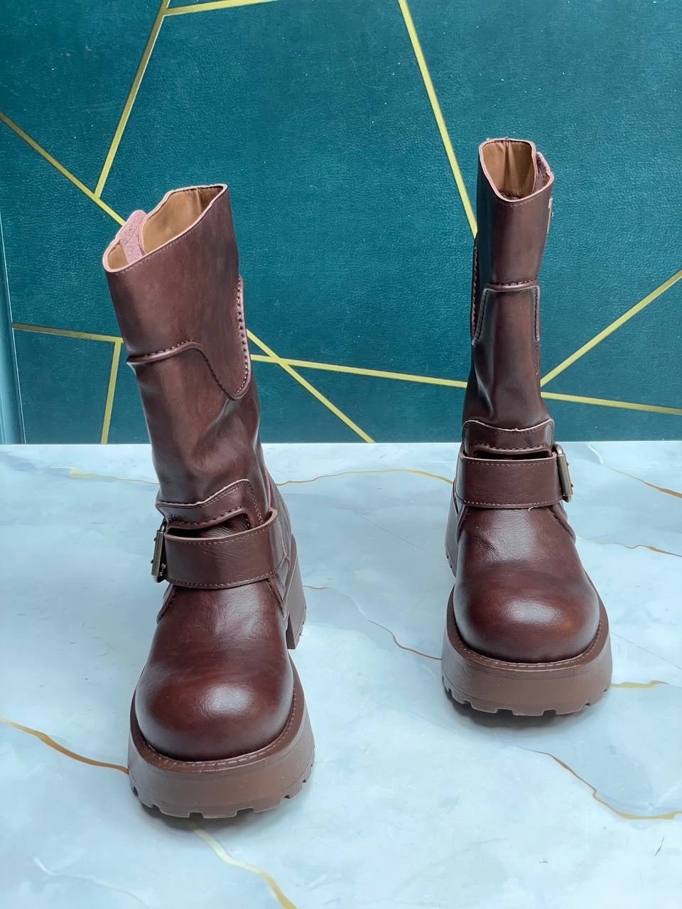 ,сапоги модные,женские сапоги,женские сапоги до середины икры,женские ботинки