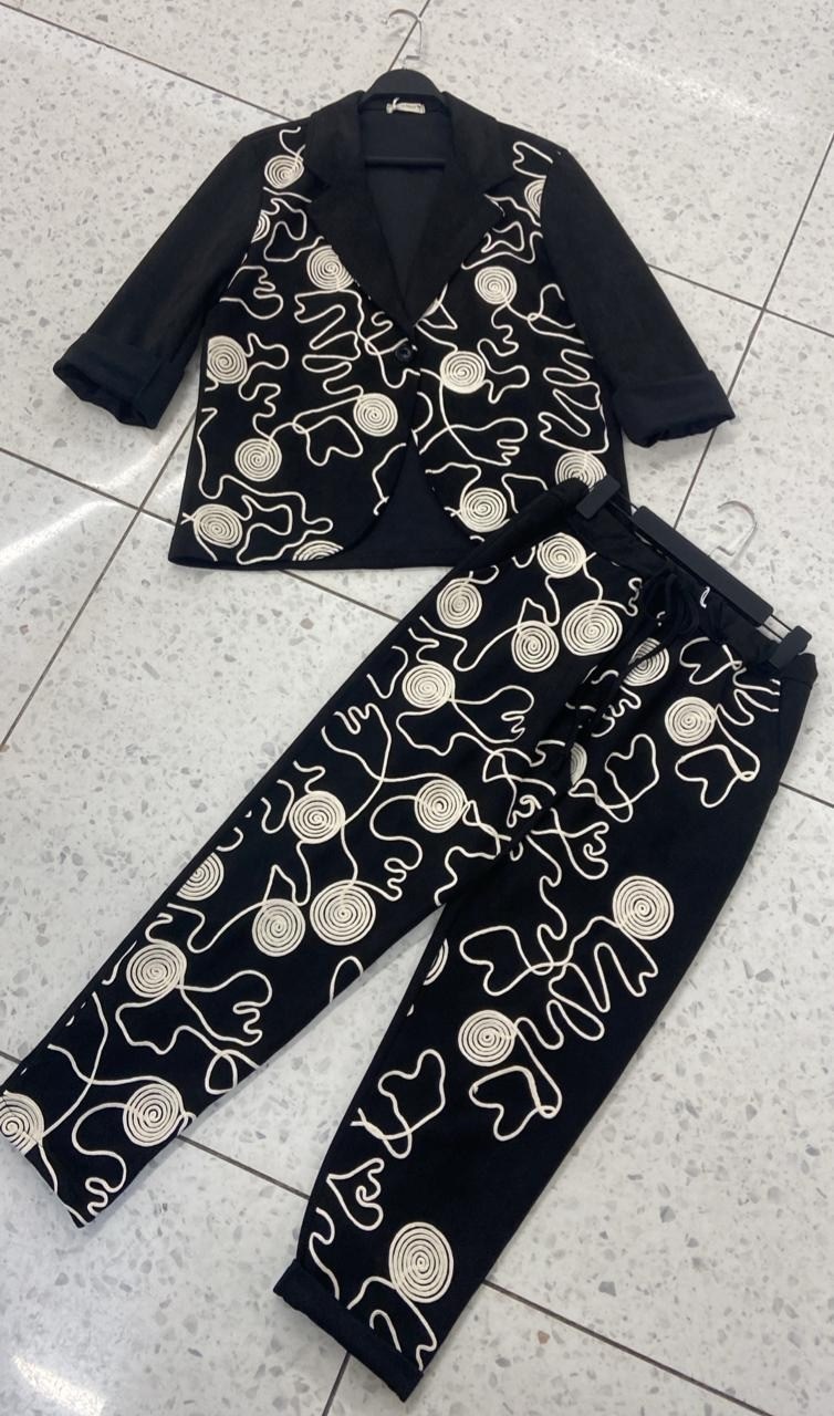 костюм модный,стильный детский костюм,костюм детский,костюмы женские,костюм пиджак