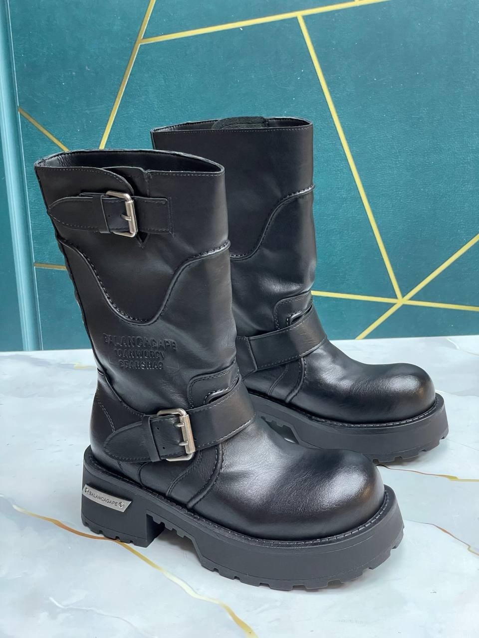 ,сапоги модные,женские сапоги,женские сапоги до середины икры,женские ботинки