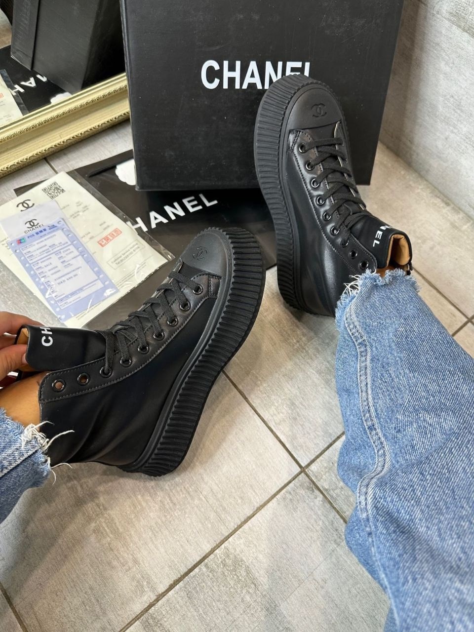 ботинки chanel,chanel кроссовки,кроссовки зимние шанель,кеды chanel,кеды шанель женские с мехом