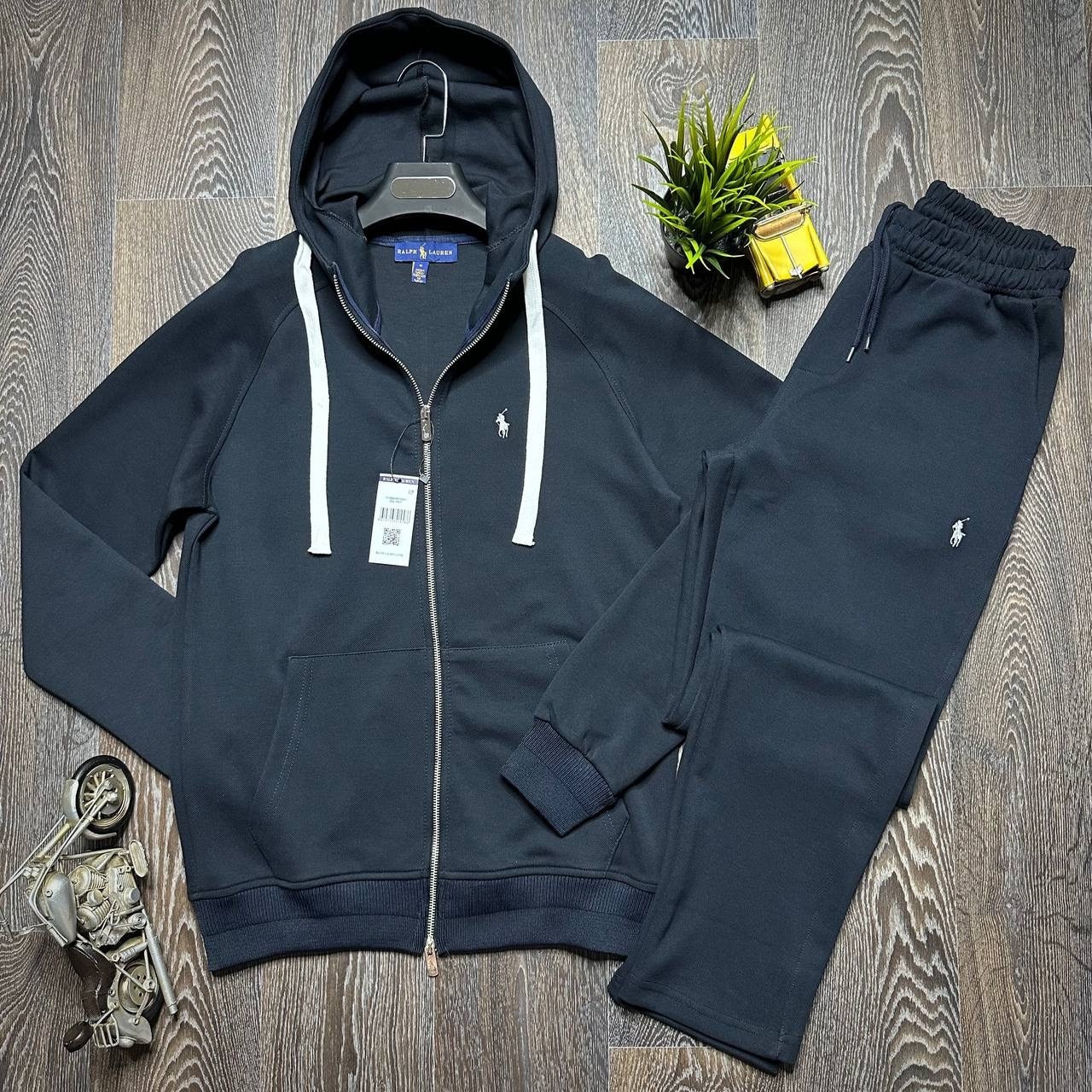 спортивный костюм brunello cucinelli,костюм brunello cucinelli,мужские спортивные костюмы,спортивные костюмы