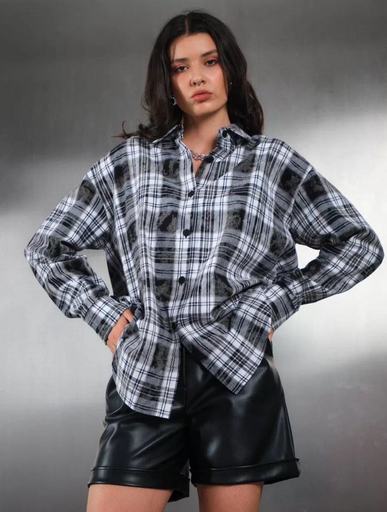 рубашка в клетку женская,рубашка в клетку оверсайз женская,рубашка женская,стильная женская рубашка,рубашка клетчатая