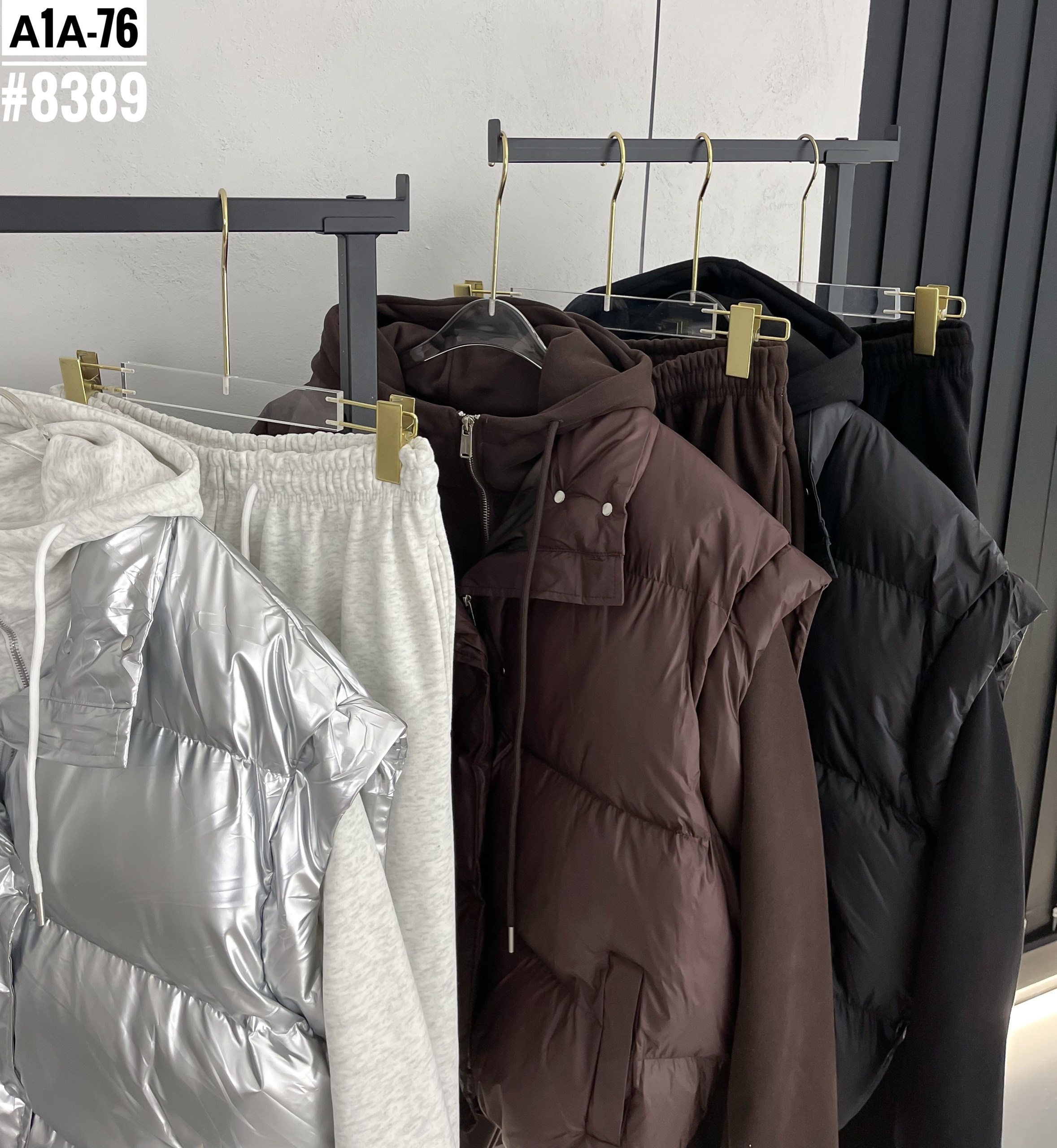 пуховой жилет,жилетка женская,теплый жилет,жилет с капюшоном,женский жилет