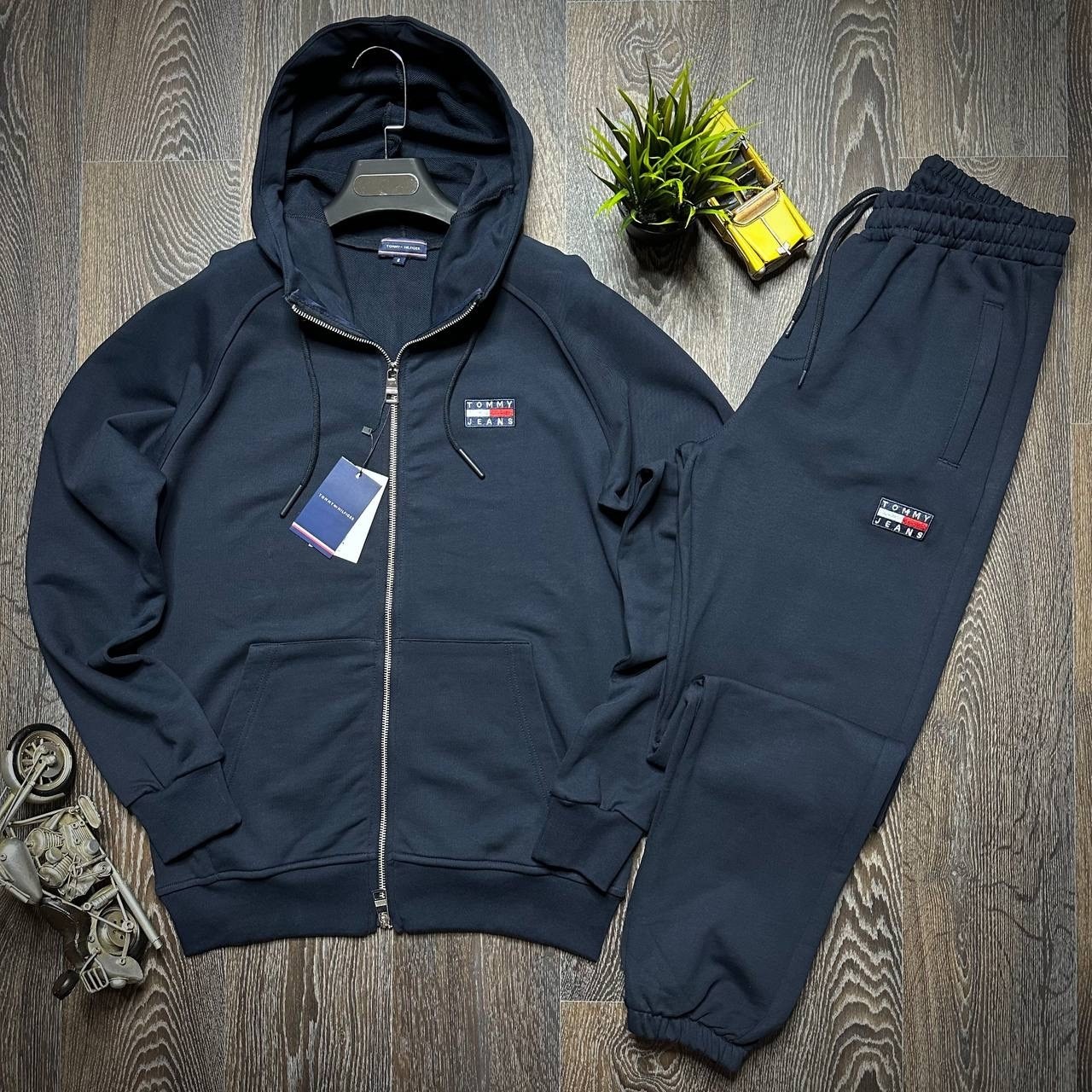 спортивный костюм tommy hilfiger,спортивный костюм томми хилфигер мужские,спортивный костюм томми хилфигер,костюм на флисе мужской,спортивные костюмы мужские