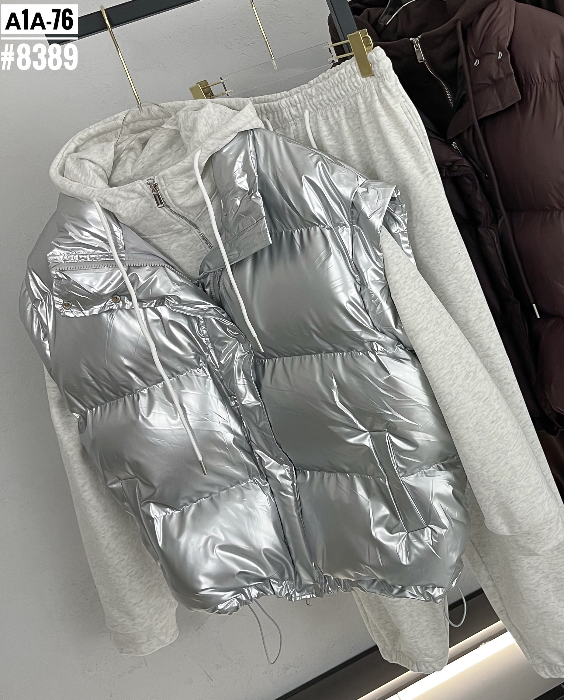 пуховой жилет,жилетка женская,теплый жилет,жилет с капюшоном,женский жилет