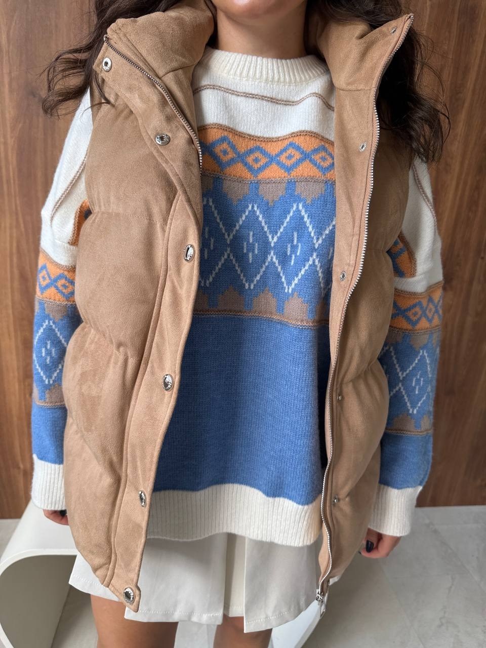 жилетка женская,жилет,стильная жилетка,жилетка на синтепоне,жилет утепленная