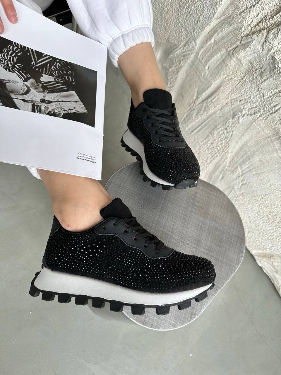,кроссовки со стразами,кроссовки женские,черные кроссовки,кроссовки женские со стразами