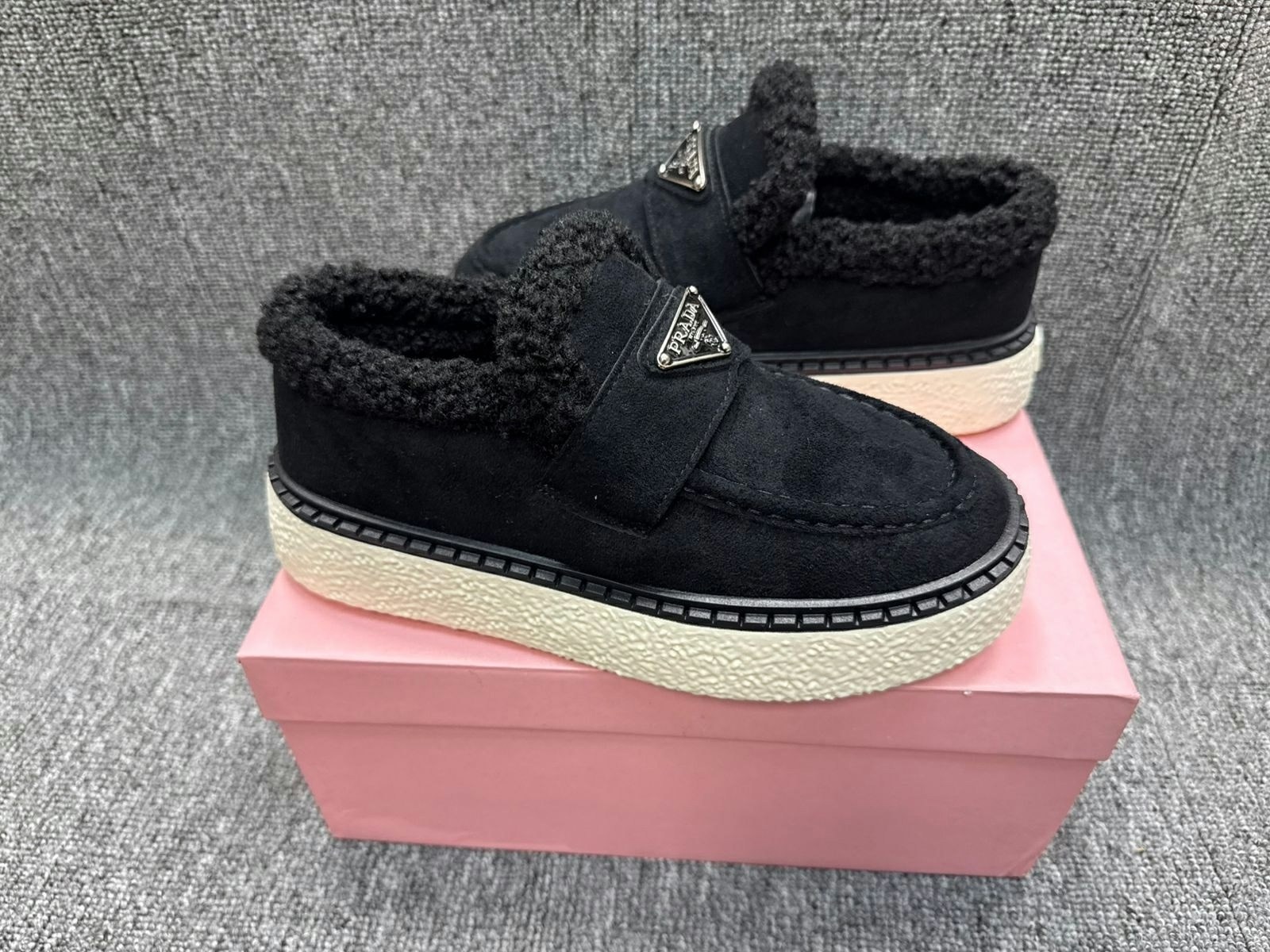 ,лоферы зимние замшевые,лоферы зимние женские,лоферы prada,зимние лоферы