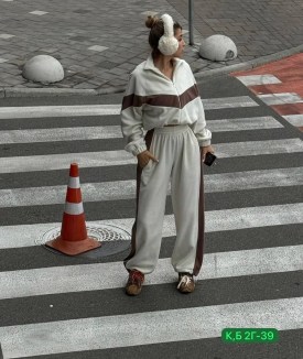 Костюм