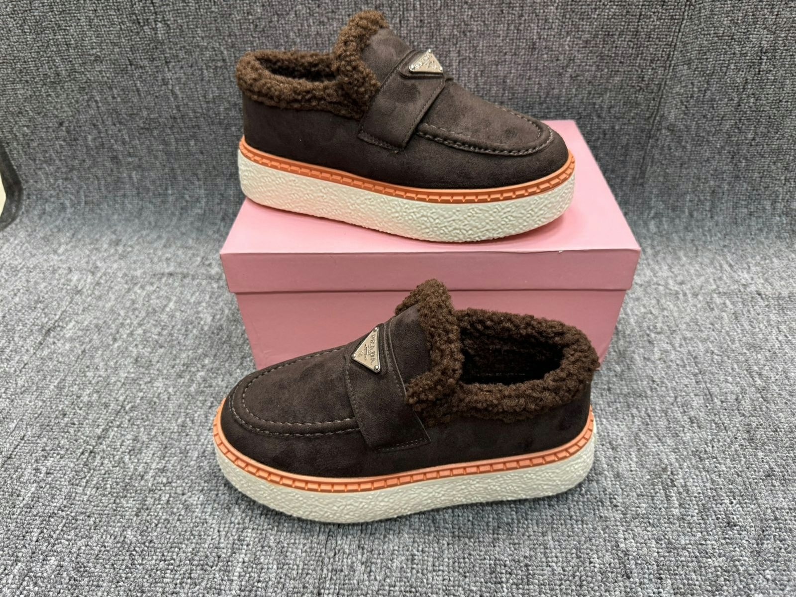 ,лоферы зимние замшевые,лоферы зимние женские,лоферы prada,зимние лоферы