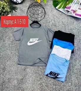 Костюм