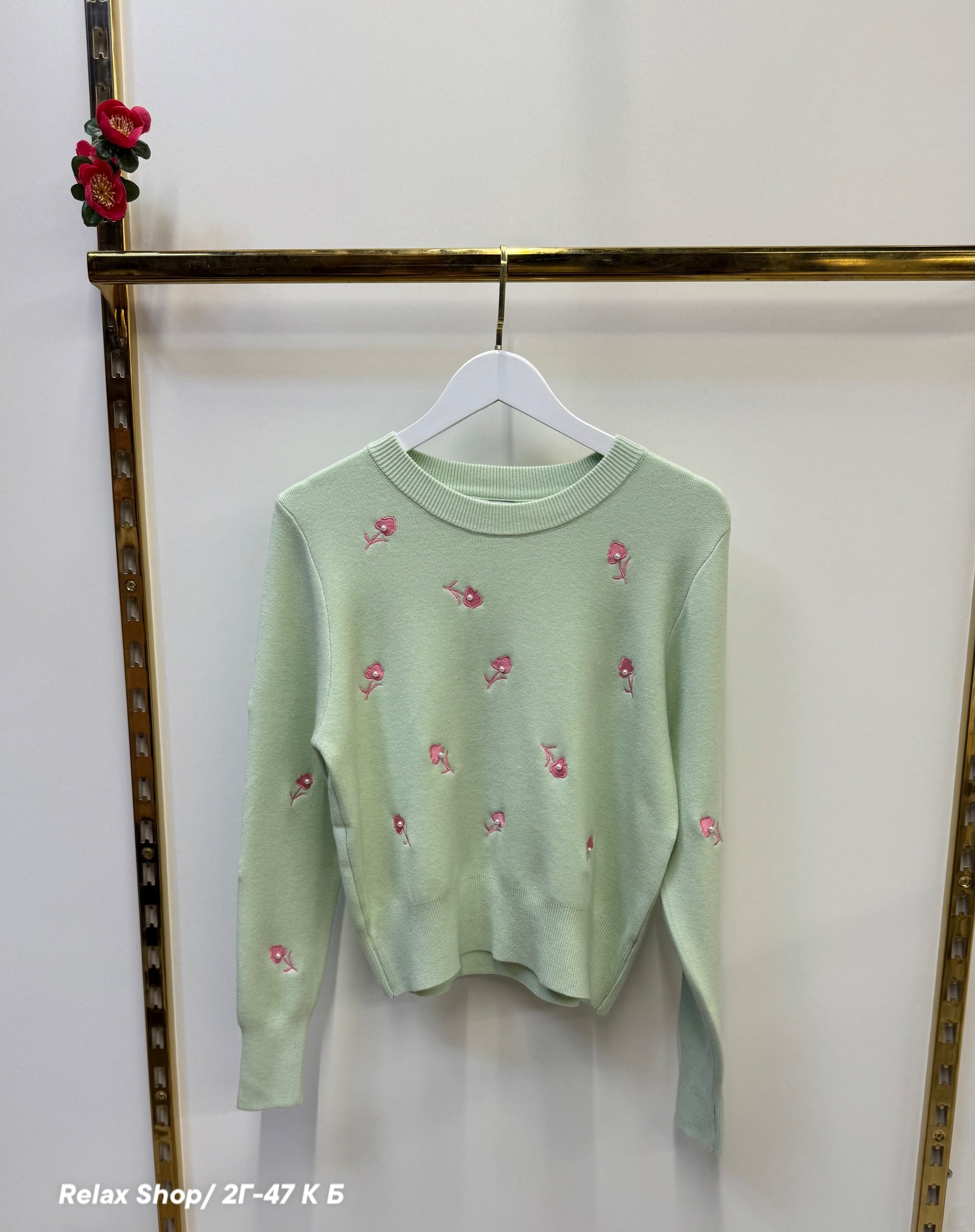 женская кофта,свитера женские,свитер с вышивкой,свитер,женский вязаный свитер