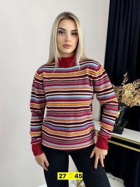 Свитер