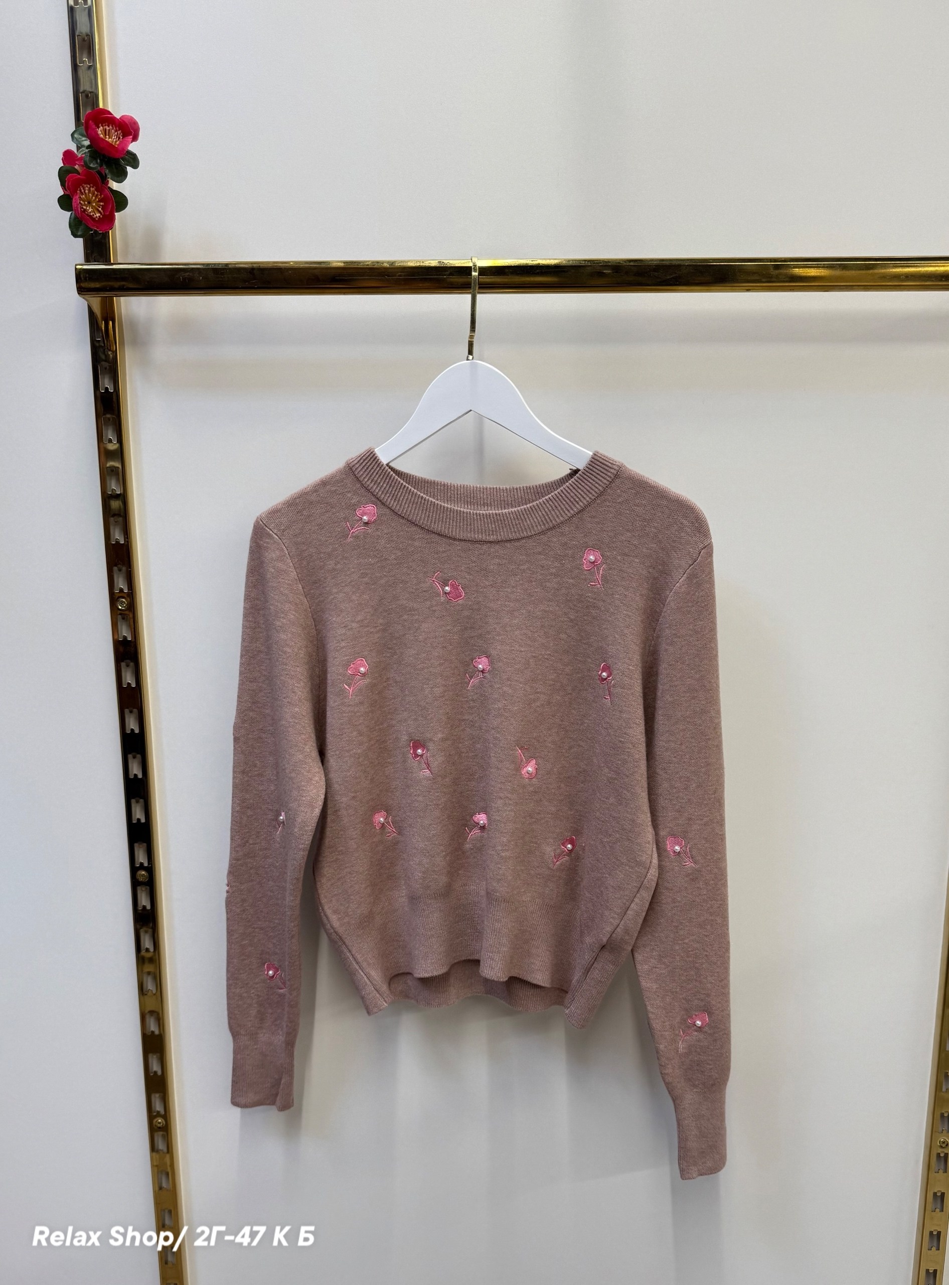 женская кофта,свитера женские,свитер с вышивкой,свитер,женский вязаный свитер