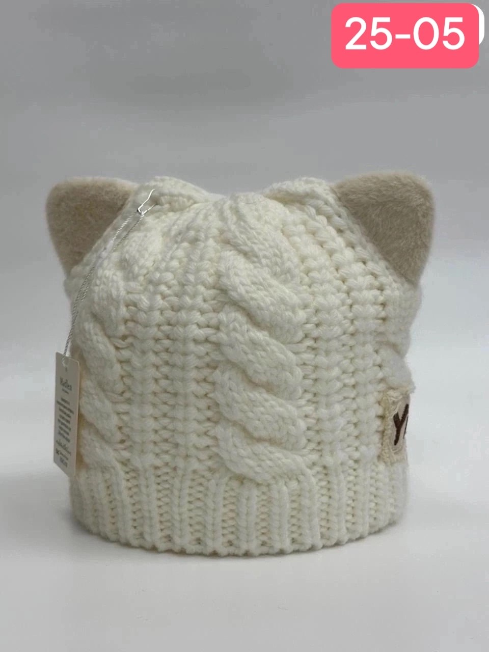 шапка зимняя модная,шапка женская вязаная,шапки зимние,шапка модная,вязаная шапка с ушками