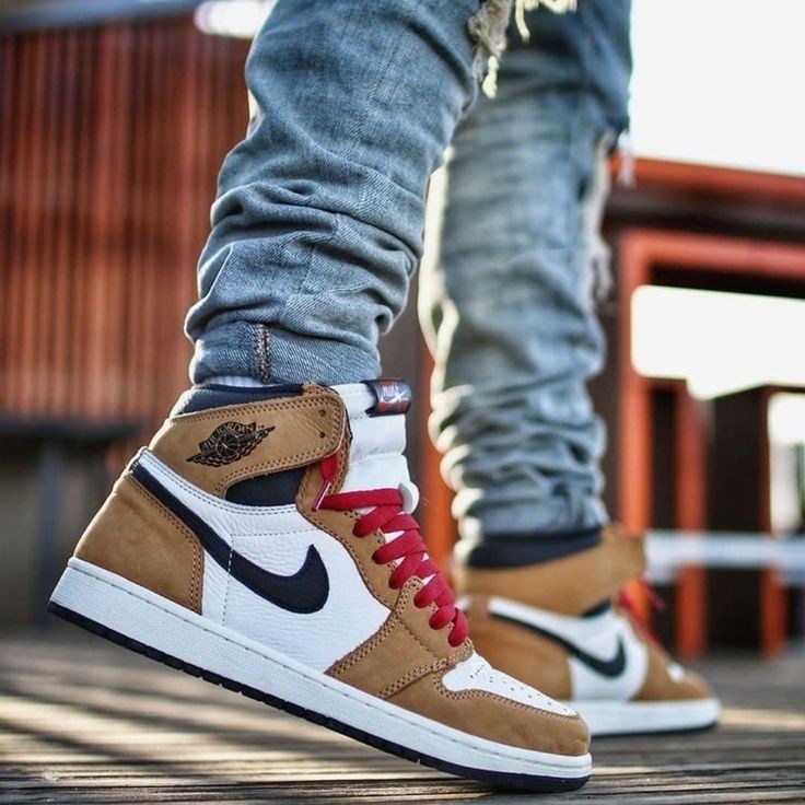 nike air jordan 1 retro high og,air jordan 1 retro high og,nike air jordan 1 retro high,кроссовки для мужчин,nike air jordan 1 retro high rookie of the year